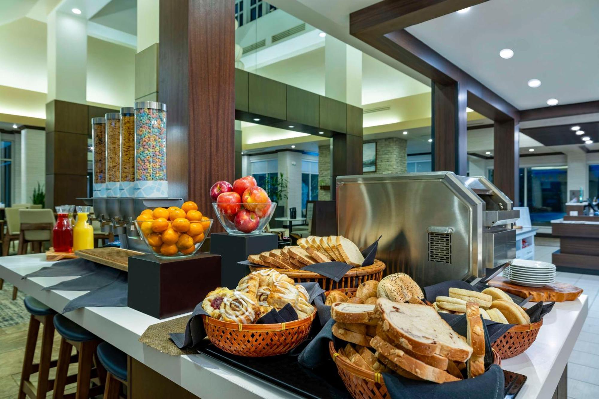 Hilton Garden Inn Boise Spectrum Dış mekan fotoğraf