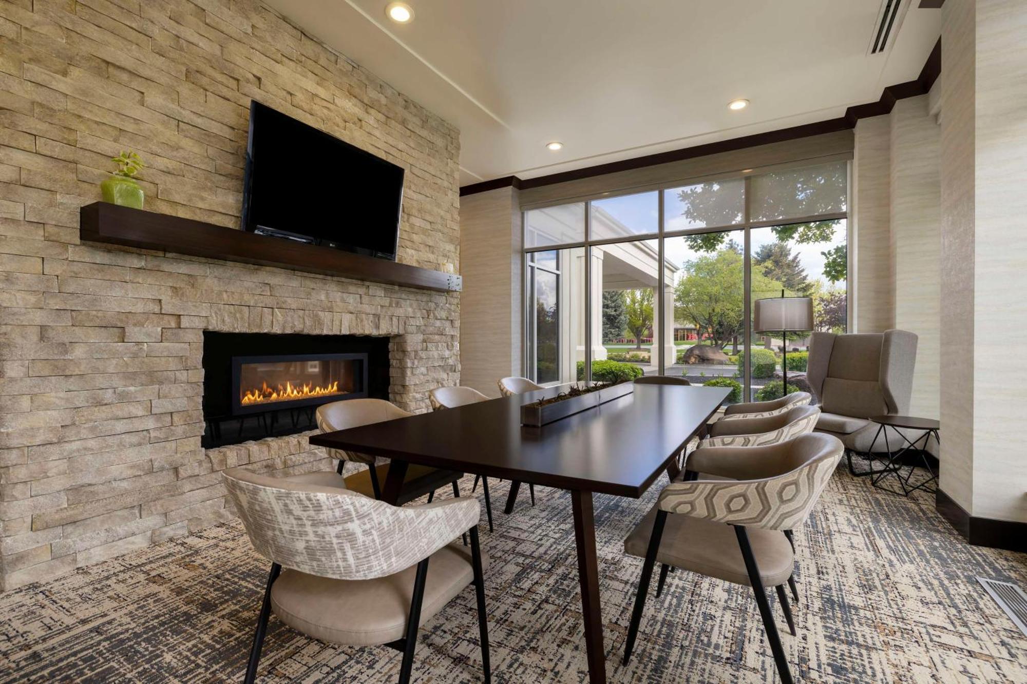 Hilton Garden Inn Boise Spectrum Dış mekan fotoğraf